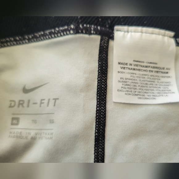 Nike athletic capri - Picture 4 of 4